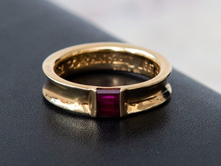 Tiffany and Co Yellow Gold Ring  Ruby Stone Fashion