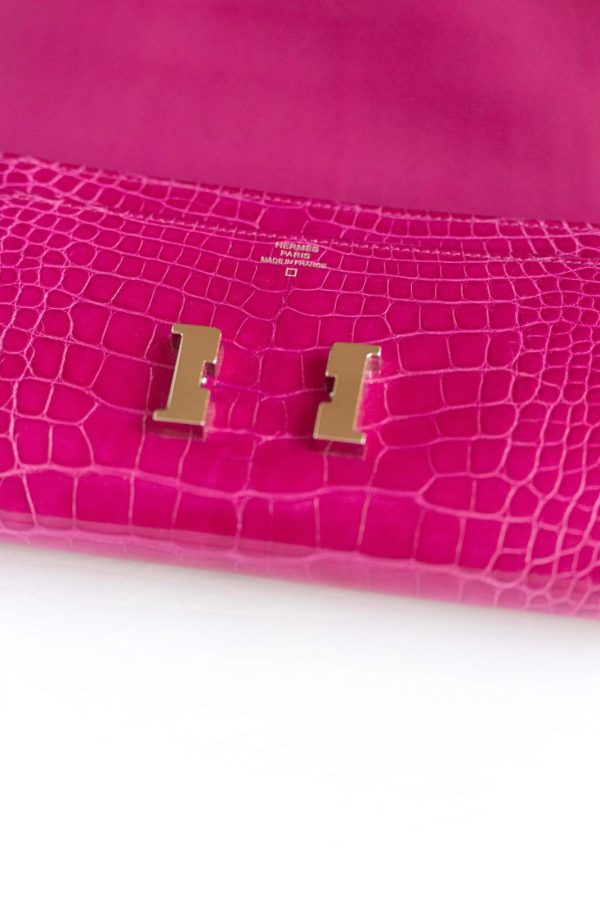 HERMÈS - CONSTANCE WALLET IN SHINY PINK ALLIGATOR WITH PALLADIUM HARDWARE Sale