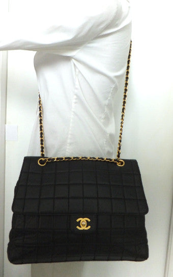 Authentic Chanel Black Chocolate Bar Quilted Lambskin Jumbo on Sale